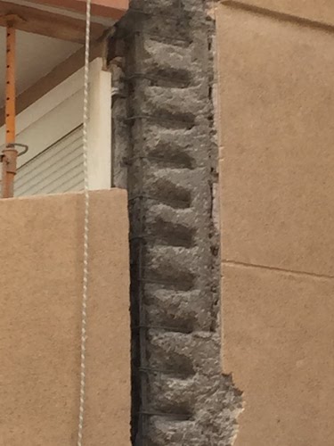 Reparación de estructura de hormigón, picado de pilares de hormigón